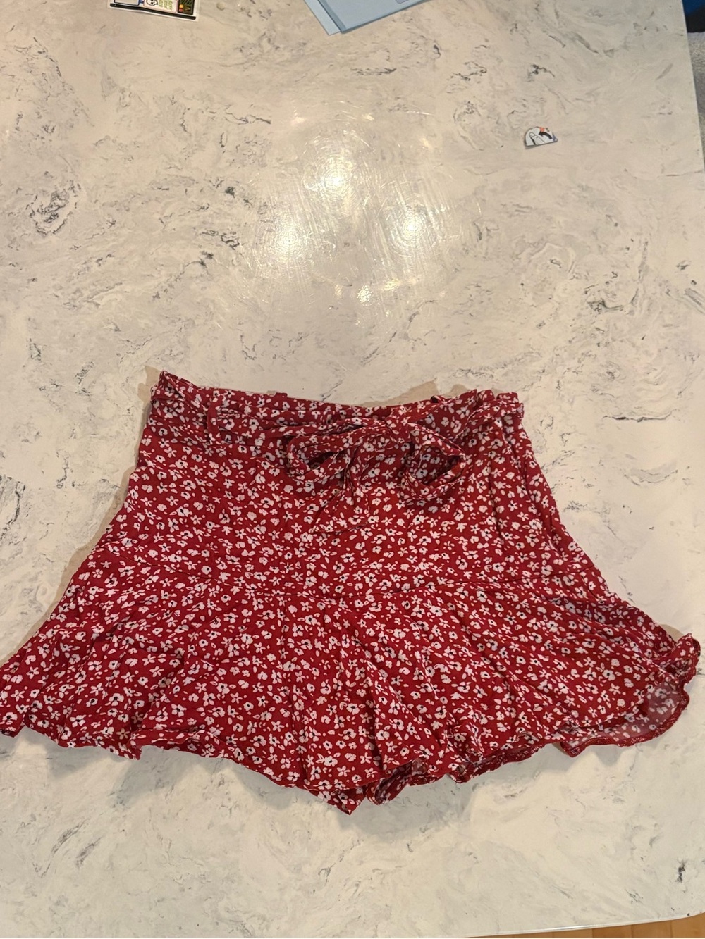 Zara Red Mini Skort with White Floral Print and Tie Waist